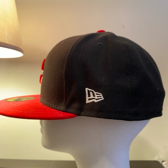 Cincinnati Reds fitted - Picture 3 of 6